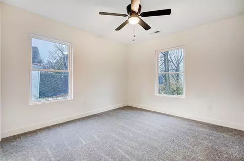 4705 Castle, Cincinnati, OH 45227 photo 17