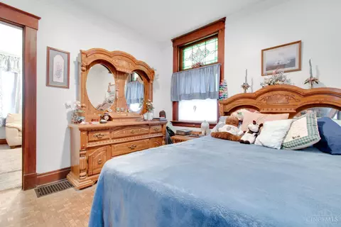 401 Mcclelland, Cincinnati, OH 45217 photo 10