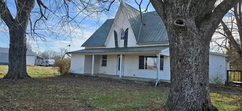 8594 Five Points Fincastle, Sardinia, OH 45171