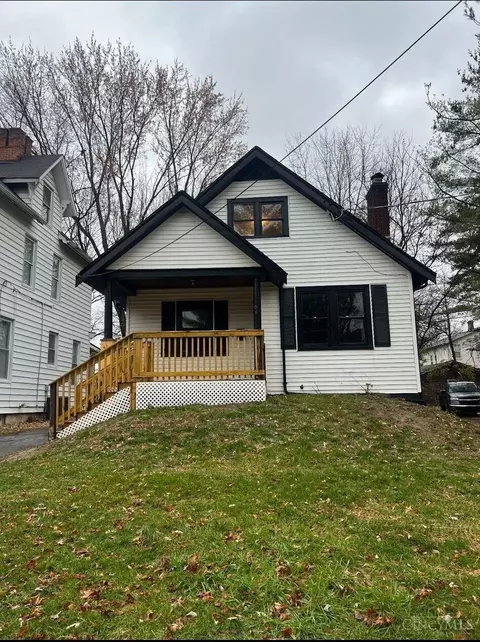 68 Woodsdale, Cincinnati, OH 45216