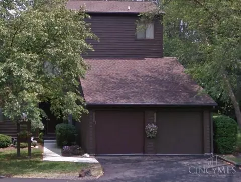 8530 Wyoming Club Dr, Cincinnati, OH 45216