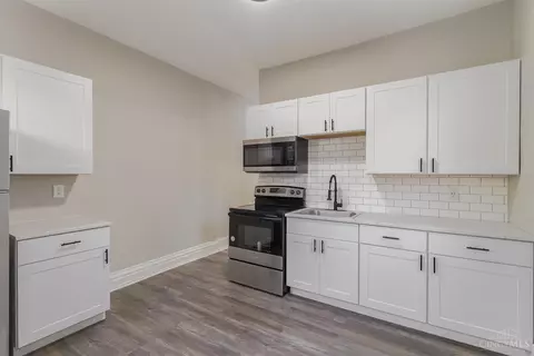 852 Windham, Cincinnati, OH 45229 photo 11