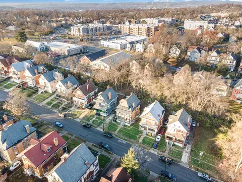 852 Windham, Cincinnati, OH 45229 photo 6