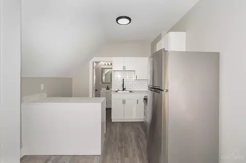 852 Windham, Cincinnati, OH 45229 photo 25