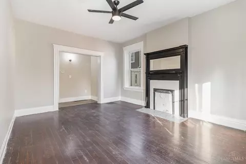 852 Windham, Cincinnati, OH 45229 photo 10