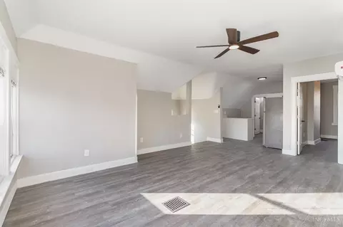 852 Windham, Cincinnati, OH 45229 photo 19