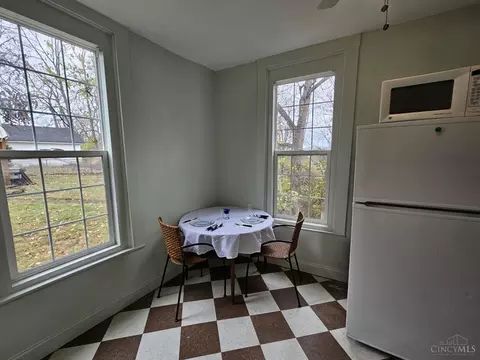 Dining - 4710 Greenlee, Saint Bernard, OH 45217 photo 2 of 2