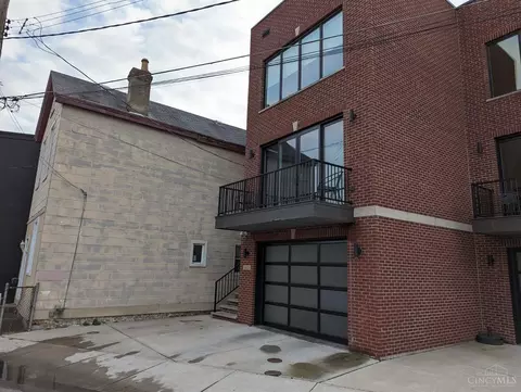 1621 Vandalia, Cincinnati, OH 45223