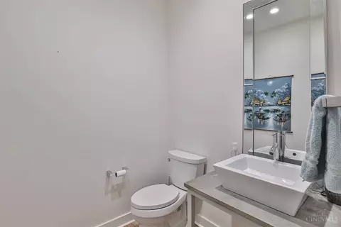 420 Mcdowell, Cincinnati, OH 45226 photo 20