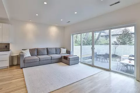 420 Mcdowell, Cincinnati, OH 45226 photo 5