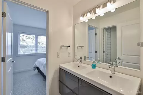420 Mcdowell, Cincinnati, OH 45226 photo 22