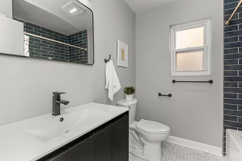Bath - 6705 Winton, Cincinnati, OH 45224 photo 2 of 8