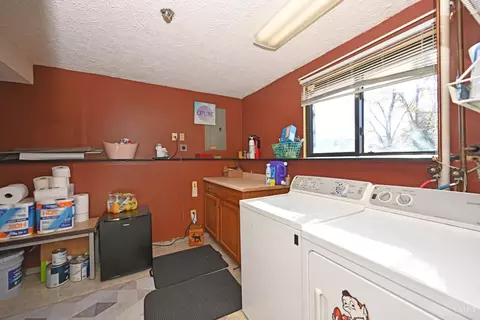 616 Regent, Cincinnati, OH 45245 photo 21