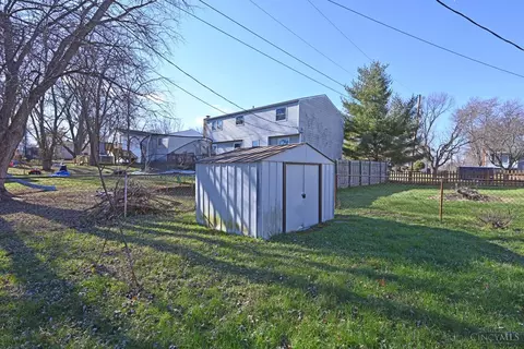 616 Regent, Cincinnati, OH 45245 photo 32