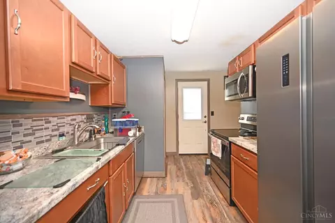 616 Regent, Cincinnati, OH 45245 photo 12