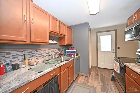 616 Regent, Cincinnati, OH 45245 photo 13
