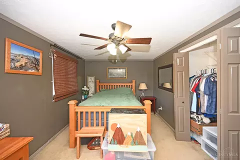 616 Regent, Cincinnati, OH 45245 photo 17