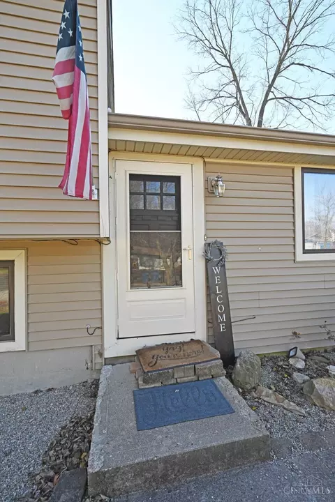 616 Regent, Cincinnati, OH 45245 photo 3