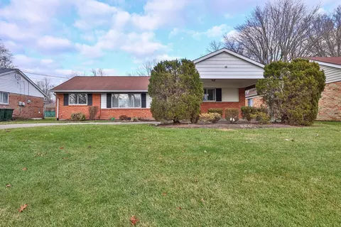 458 Ballyclare, Cincinnati, OH 45240