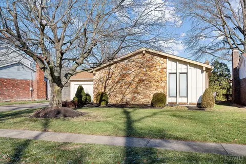 5266 Whitmore Dr, Cincinnati, OH 45238