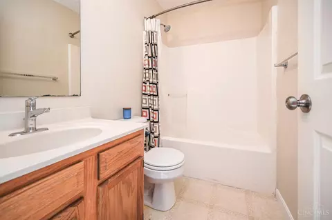 2372 Garrison, Cincinnati, OH 45231 photo 11