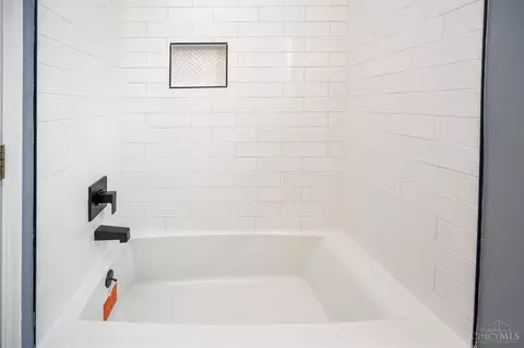 2372 Garrison, Cincinnati, OH 45231 photo 15