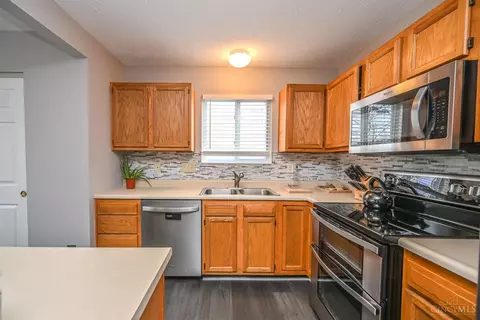 2372 Garrison, Cincinnati, OH 45231 photo 7