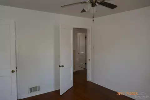 6304 Stella, Cincinnati, OH 45224 photo 13