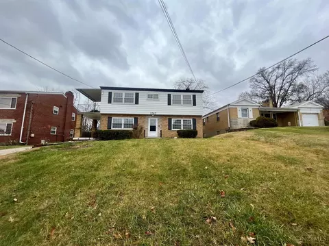 2767 Lafeuille, Cincinnati, OH 45211