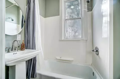 1955 Maple, Cincinnati, OH 45212 photo 23