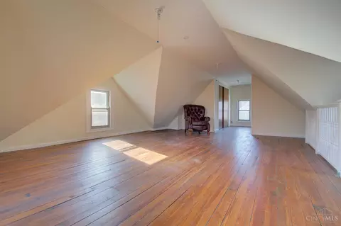 2030 Burnet, Cincinnati, OH 45219 photo 25