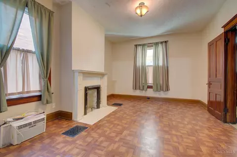 2030 Burnet, Cincinnati, OH 45219 photo 8