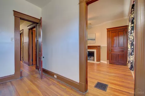 2030 Burnet, Cincinnati, OH 45219 photo 21