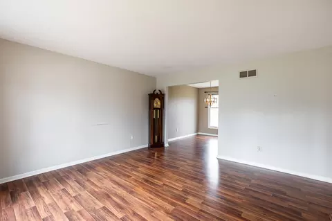 647 Regent, Cincinnati, OH 45245 photo 6