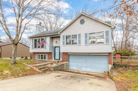647 Regent, Cincinnati, OH 45245 photo 2
