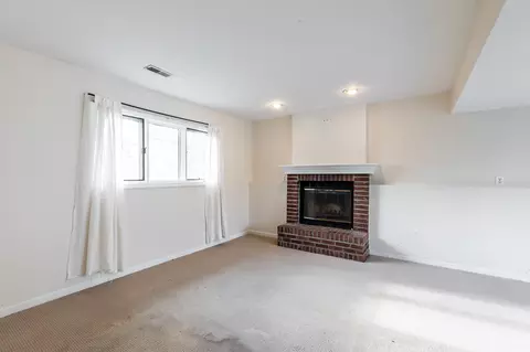 647 Regent, Cincinnati, OH 45245 photo 27