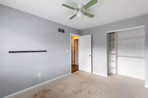 647 Regent, Cincinnati, OH 45245 photo 23