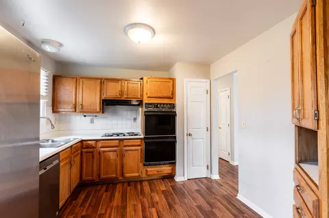 647 Regent, Cincinnati, OH 45245 photo 12