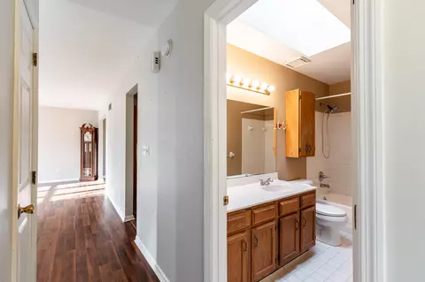 647 Regent, Cincinnati, OH 45245 photo 26
