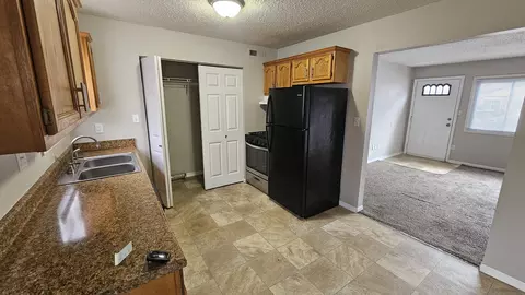 3360 Deshler, Cincinnati, OH 45251 photo 14