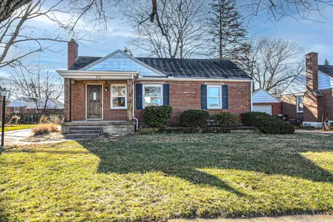 316 Schuyler Dr, Dayton, OH 45429