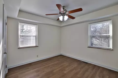 105 Charlotte, Cincinnati, OH 45215 photo 19
