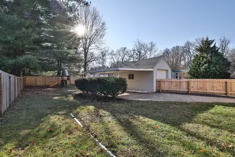 105 Charlotte, Cincinnati, OH 45215 photo 28