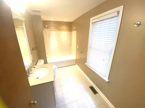 944 Phillips, Cincinnati, OH 45230 photo 9