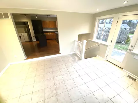 944 Phillips, Cincinnati, OH 45230 photo 13