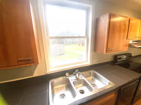 944 Phillips, Cincinnati, OH 45230 photo 6