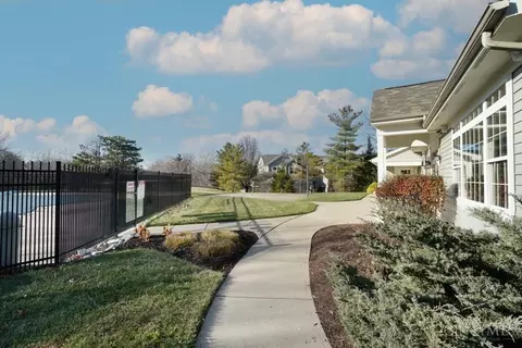715 Castlegate #302, Cincinnati, OH 45231 photo 33