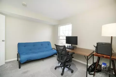 715 Castlegate #302, Cincinnati, OH 45231 photo 23