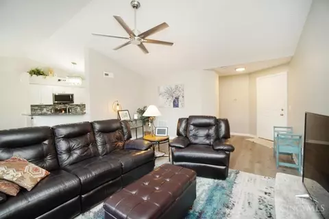 715 Castlegate #302, Cincinnati, OH 45231 photo 10
