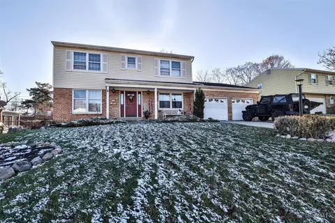 671 Glensprings, Springdale, OH 45246
